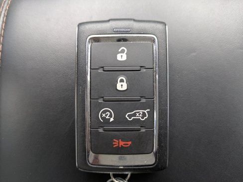Used 2023 Jeep Grand Cherokee L Summit w/ Advanced Protech Group IV AWD/4WD image 32