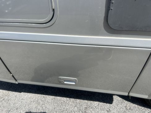 Used 2015 Mercedes-Benz Sprinter 3500 image 63