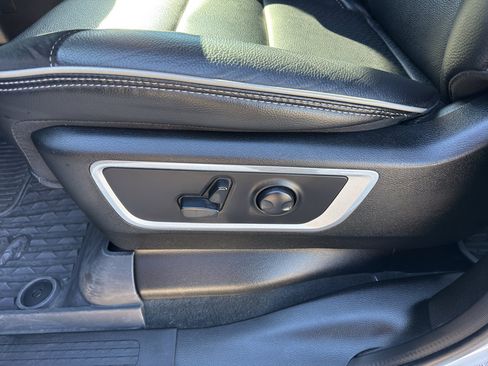 Used 2023 RAM 1500 Laramie AWD/4WD image 15