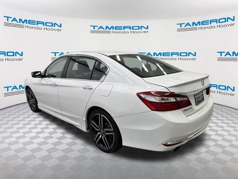 Used 2017 Honda Accord Sport image 3