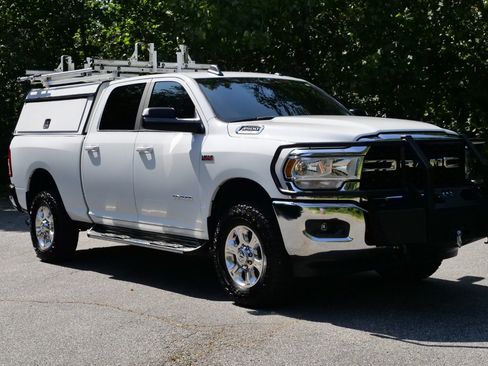 Used 2022 RAM 2500 Big Horn w/ Safety Group B AWD/4WD image 4