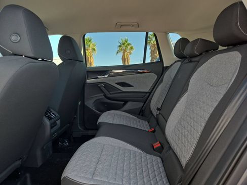 Certified 2025 Volkswagen Tiguan S FWD image 16