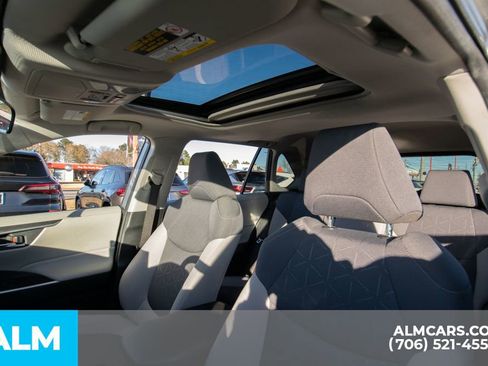 Used 2019 Toyota RAV4 XLE image 10
