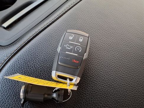 Used 2024 RAM 2500 Laramie w/ Safety Group image 13