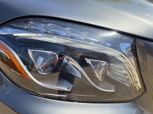 Used 2017 Mercedes-Benz GLS 450 4MATIC w/ Premium Package image 12