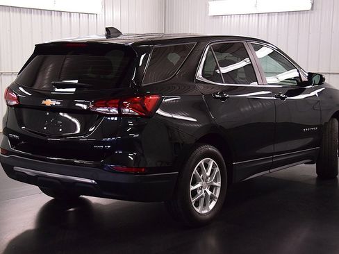 Used 2024 Chevrolet Equinox LT w/ LPO, Floor Liner Package image 7