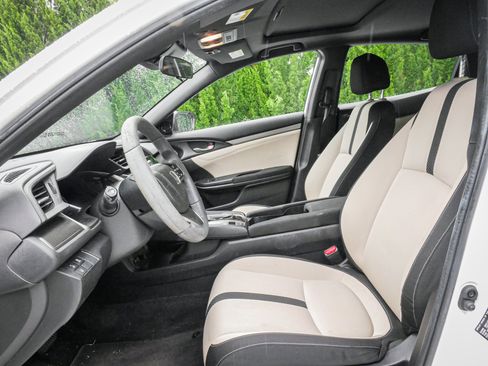 Used 2018 Honda Civic EX image 6