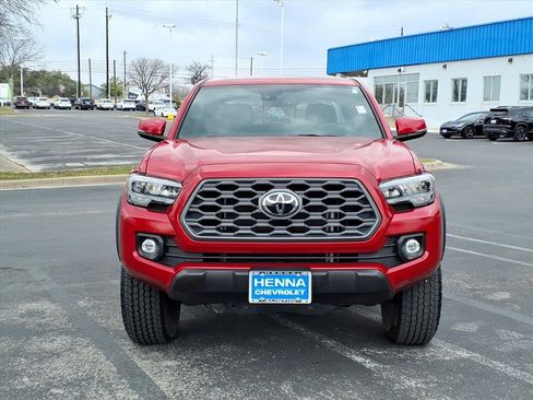 Used 2023 Toyota Tacoma TRD Off-Road image 2