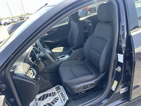 Used 2023 Chevrolet Malibu LT FWD image 13