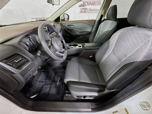 Certified 2023 Nissan Rogue SV image 25