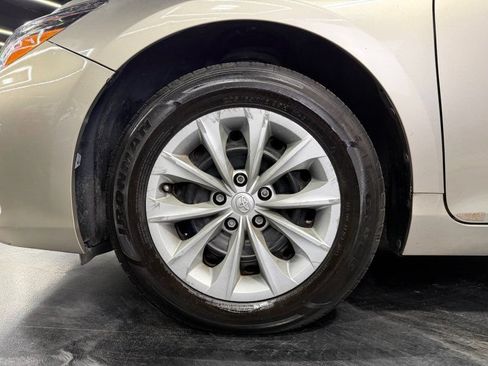 Used 2017 Toyota Camry LE FWD image 16