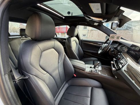 Used 2018 BMW 530i xDrive 530i xDrive image 31