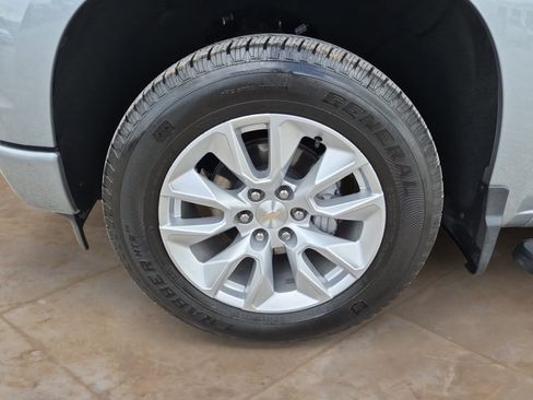 Used 2025 Chevrolet Silverado 1500 Custom RWD image 27