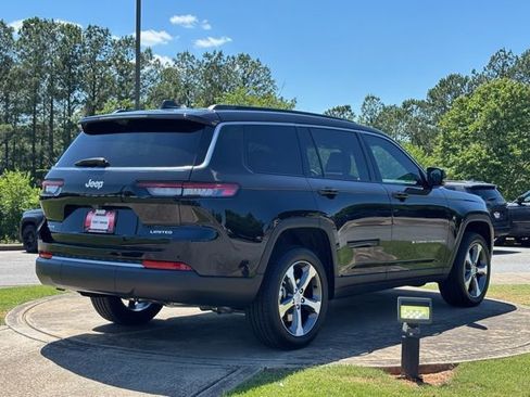 New 2026 Jeep Grand Cherokee L Limited w/ Luxury Tech Group II AWD/4WD image 7