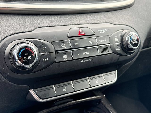 Used 2017 Kia Sorento EX w/ EX V6 Premium Package AWD/4WD image 13
