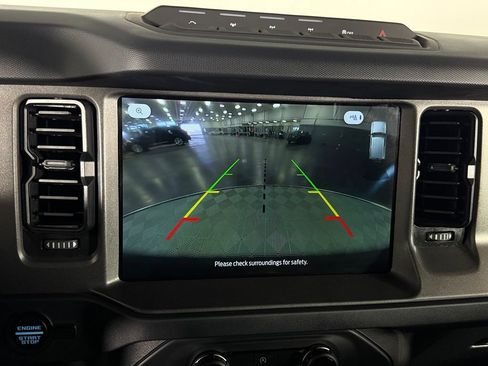 Used 2025 Ford Bronco Badlands AWD/4WD image 19