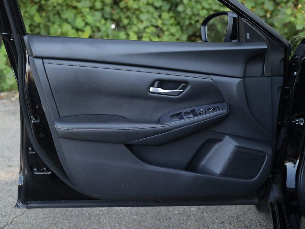 Used 2024 Nissan Sentra SV FWD image 20