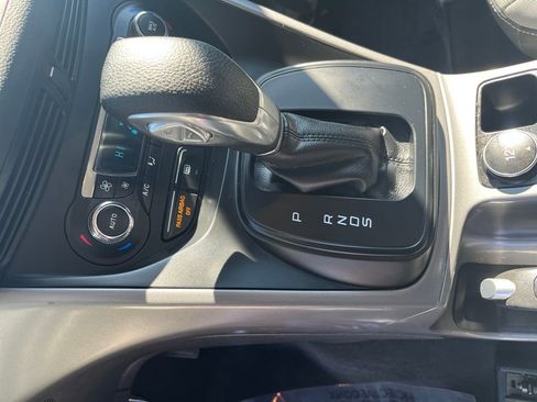 Used 2016 Ford Escape SE w/ Equipment Group 201A image 40