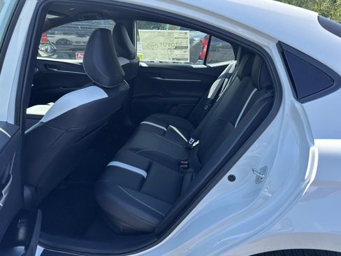 New 2026 Toyota Camry SE AWD/4WD image 9