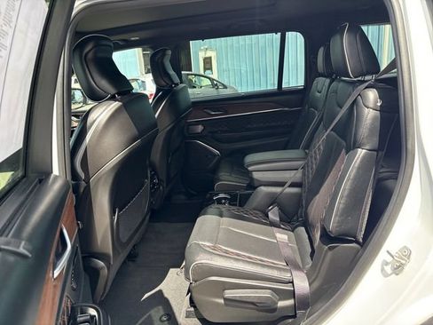 Used 2022 Jeep Grand Cherokee L Summit w/ Advanced Protech Group IV AWD/4WD image 21