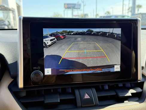 Used 2023 Toyota RAV4 LE image 21