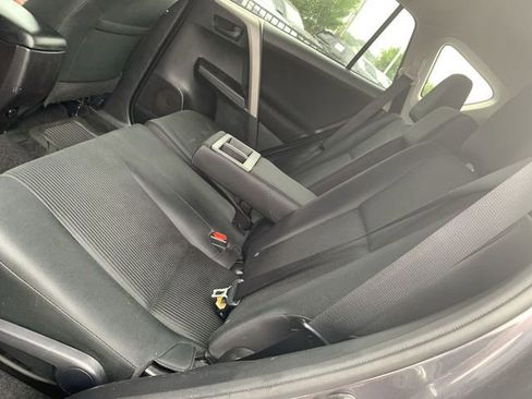 Used 2017 Toyota RAV4 LE w/ Carpet Mat Package AWD/4WD image 10