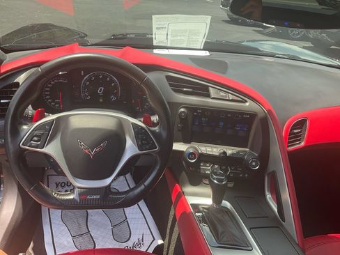 Used 2018 Chevrolet Corvette Z06 RWD image 19