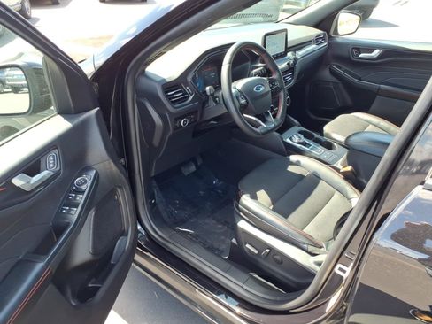Used 2025 Ford Escape ST-Line Select AWD/4WD image 10