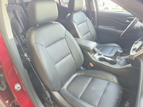 Used 2019 GMC Acadia SLT FWD image 17