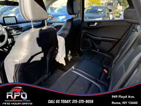 Used 2020 Ford Escape SEL image 14