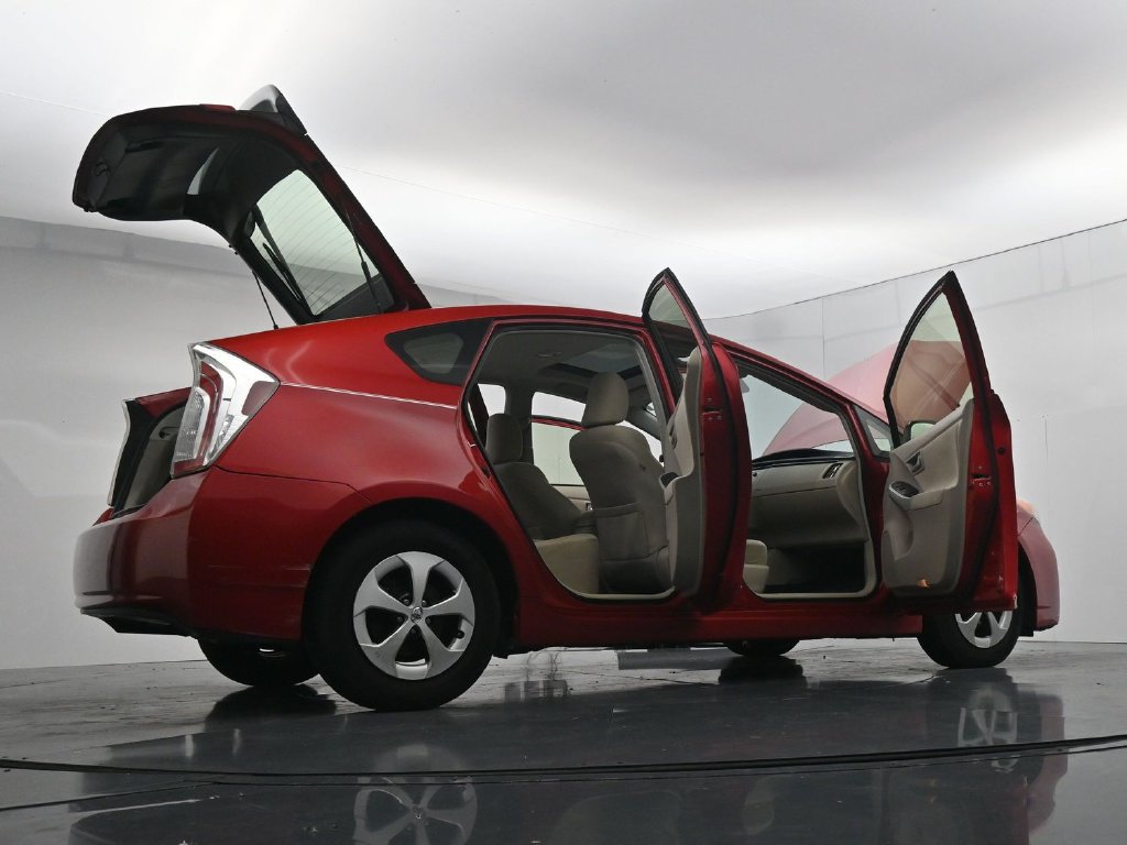 Used 2012 Toyota Prius Three w/ Solar Roof Pkg FWD image 44