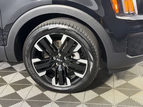 Used 2024 Kia Telluride SX image 12