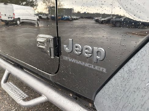 Certified 2023 Jeep Wrangler Unlimited Sport AWD/4WD image 24