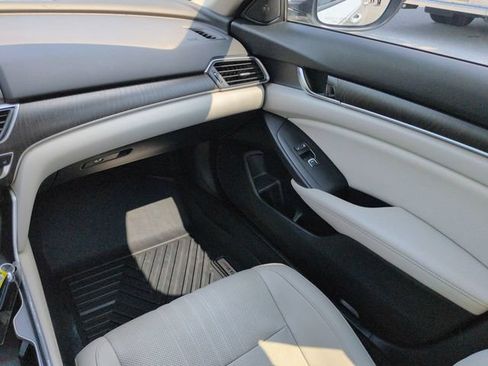 Used 2021 Honda Accord EX-L image 16