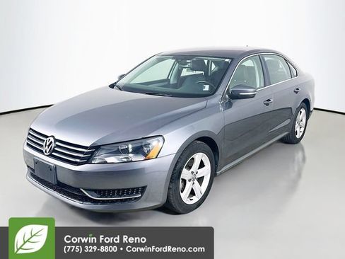 Used 2013 Volkswagen Passat 2.5 SE FWD image 3