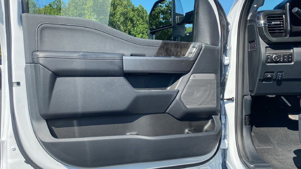 New 2027 Ford F250 Lariat w/ Lariat Premium Package AWD/4WD image 16
