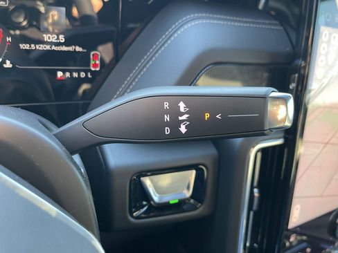 New 2026 GMC Yukon Elevation AWD/4WD image 16
