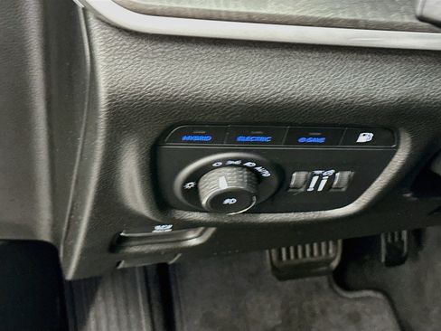 Used 2023 Jeep Grand Cherokee 4WD 4xe image 17
