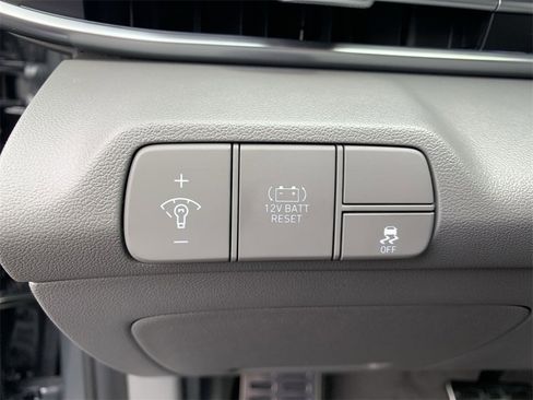 New 2025 Hyundai Elantra SEL image 14