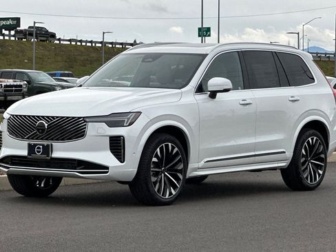 New 2026 Volvo XC90 B6 Plus w/ Protection Package Premier image 7