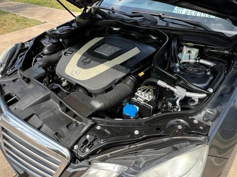 Used 2010 Mercedes-Benz E 350 Sedan image 46