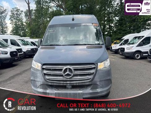 Used 2019 Mercedes-Benz Sprinter 170 image 2