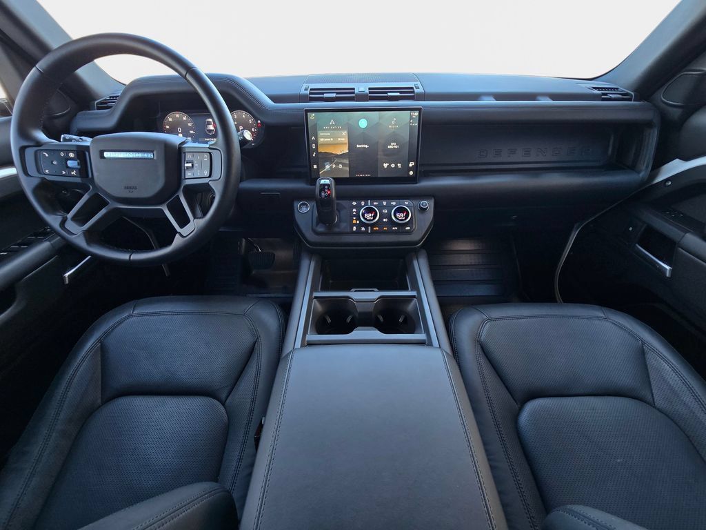 Used 2025 Land Rover Defender 110 S AWD/4WD image 10
