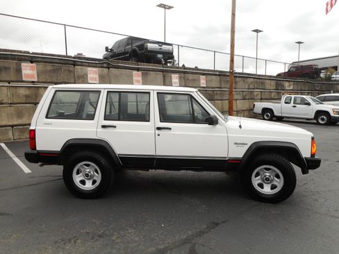 Used 1996 Jeep Cherokee 4WD 4-Door image 6