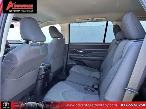 Certified 2025 Toyota Grand Highlander AWD image 13