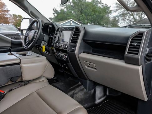 Used 2022 Ford F350 XL w/ STX Appearance Package image 14