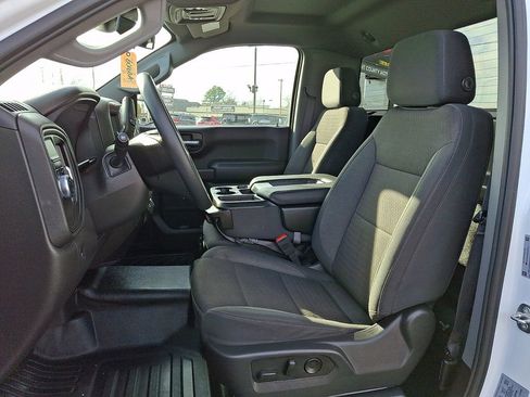 Used 2024 GMC Sierra 1500 Pro w/ Convenience Package image 16