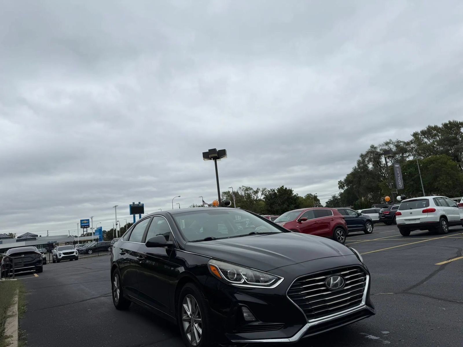 Used 2018 Hyundai Sonata SE FWD image 2