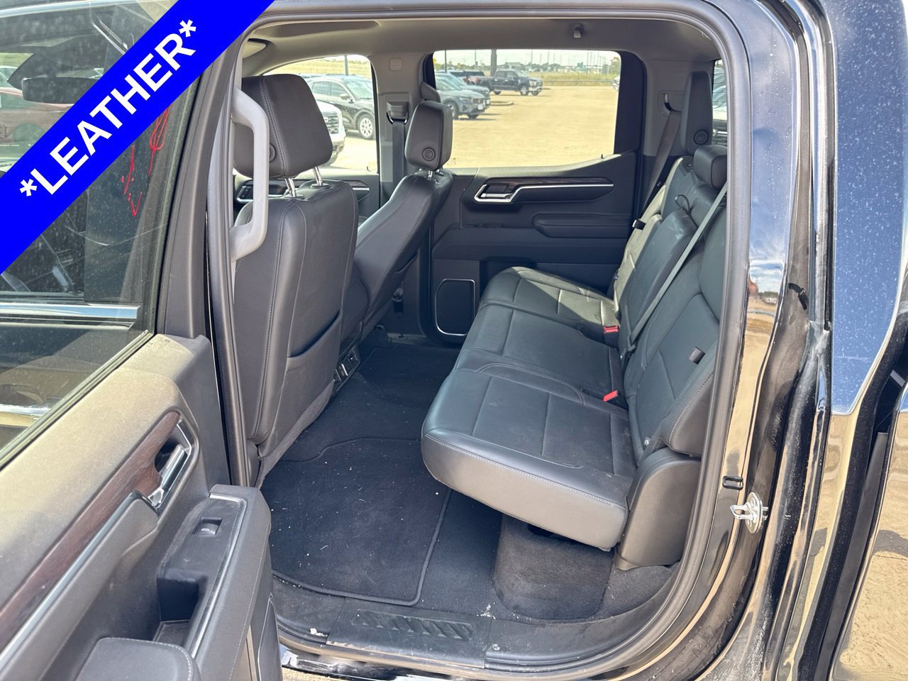 Used 2025 GMC Sierra 1500 SLT AWD/4WD image 6