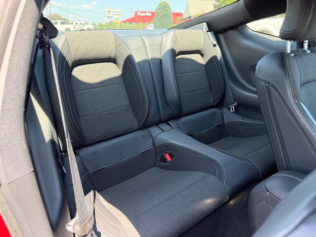 Used 2024 Ford Mustang Coupe RWD image 31